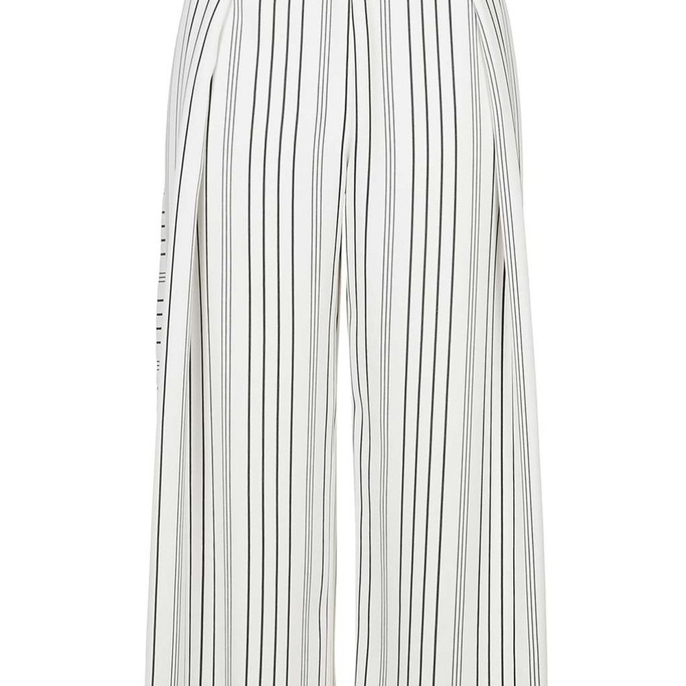 TopShop - Picture 4 of 4